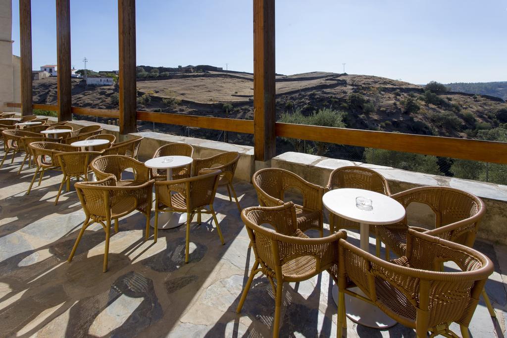 Hotel 4 Estrellas Conventual De Alcantara Екстериор снимка