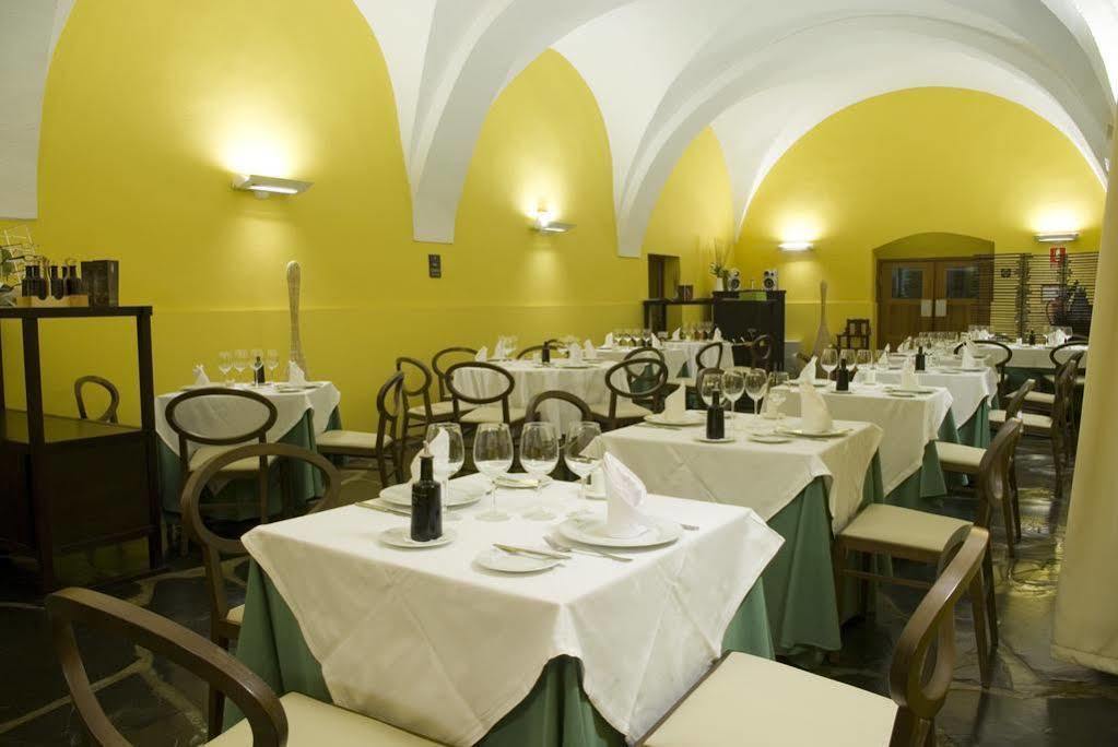 Hotel 4 Estrellas Conventual De Alcantara Екстериор снимка