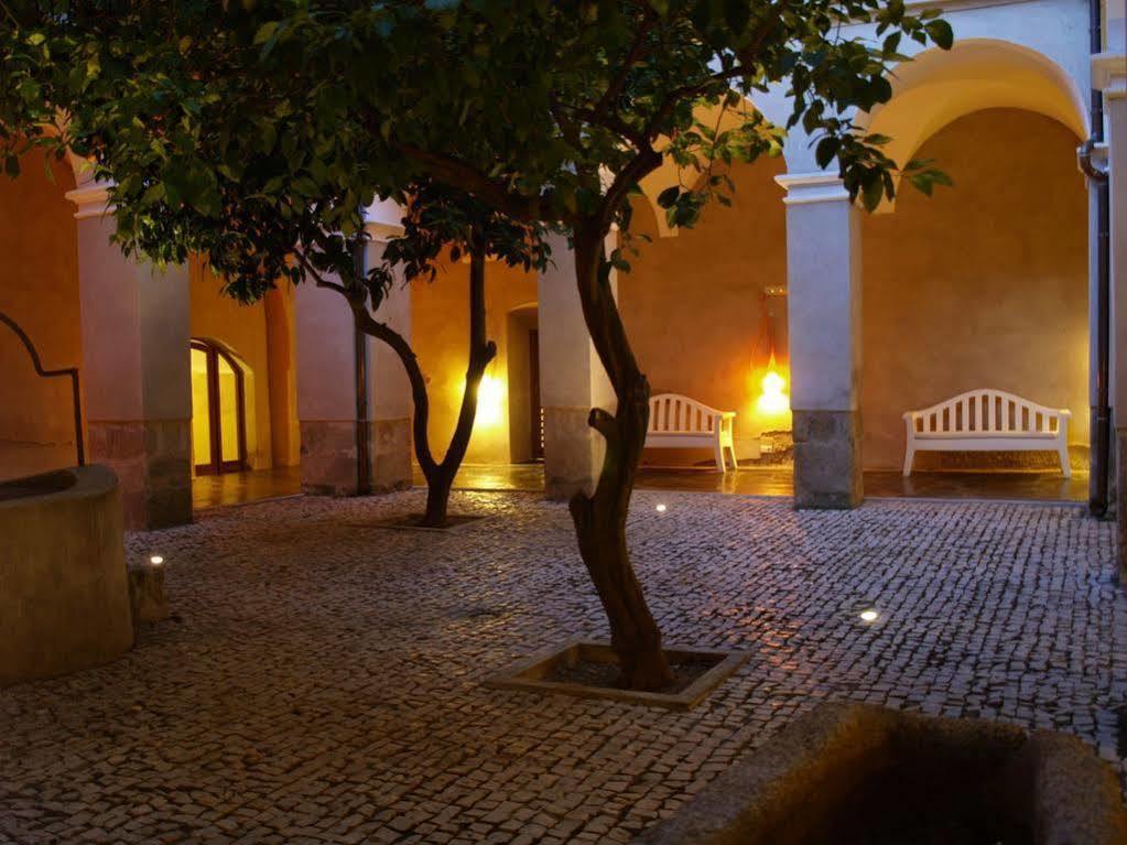 Hotel 4 Estrellas Conventual De Alcantara Екстериор снимка